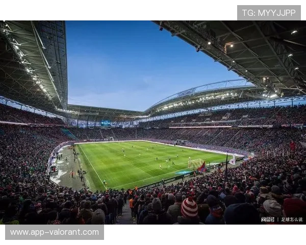 红牛竞技场可容近4.3万人,独特顶棚设计提升助威声浪 红牛竞技场可容近4.3万人,独特顶棚设计提升助威声浪