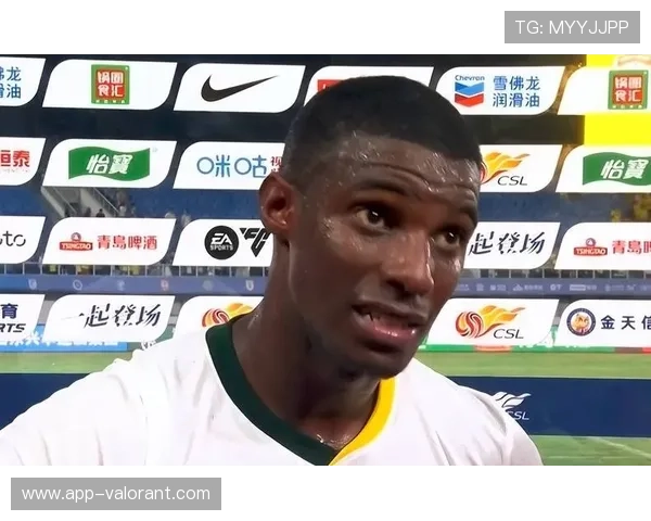 法比奥获中超金靴后足协杯戴帽,国安射手赛季表现获肯定 法比奥获中超金靴后足协杯戴帽,国安射手赛季表现获肯定